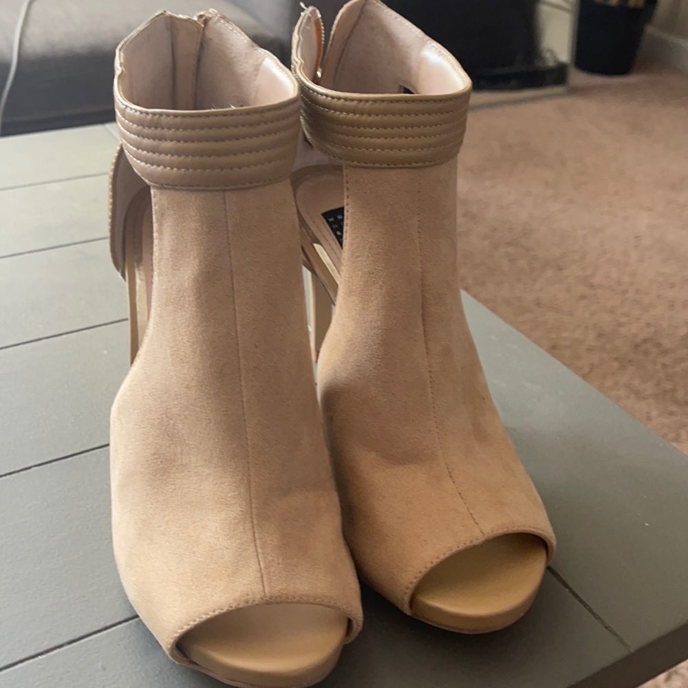 WHBM heels